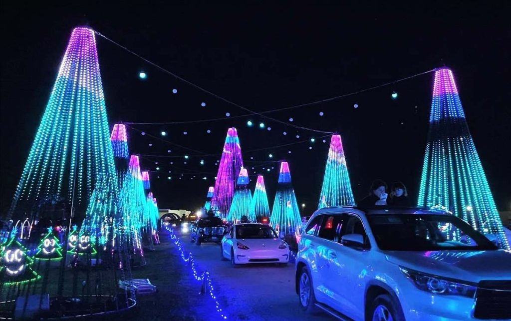 Best Drive Thru Christmas Lights in DFW [2023] DFW Craft Shows